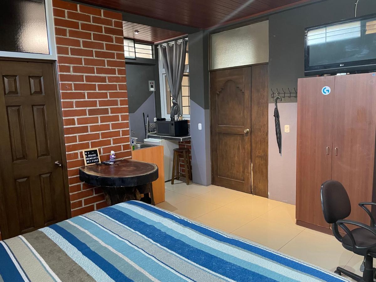 Huehueloft1 Estacionamiento Y Wifi Apartment Huehuetenango Ngoại thất bức ảnh